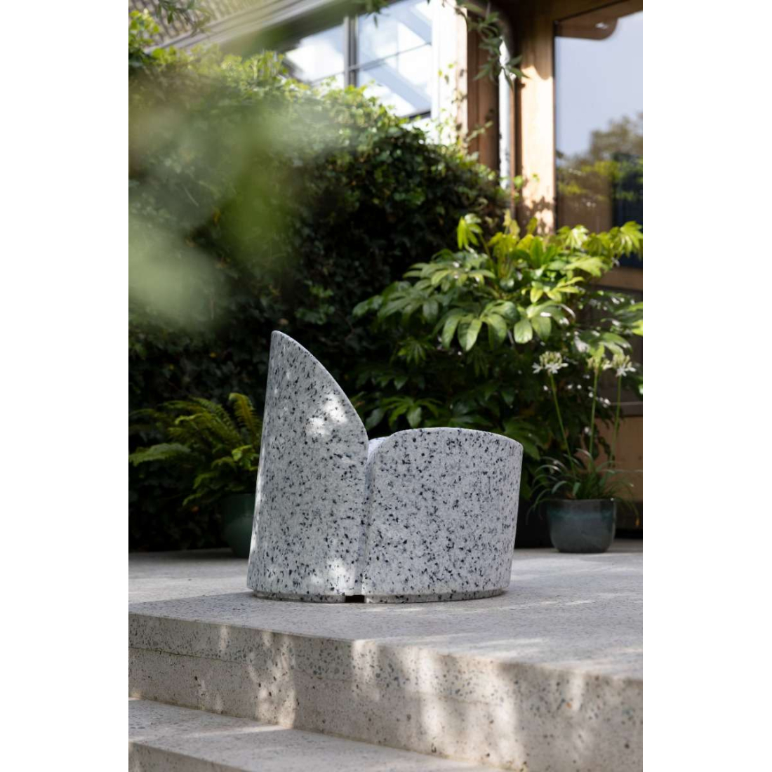 ZUIVER BLOOM křeslo 2