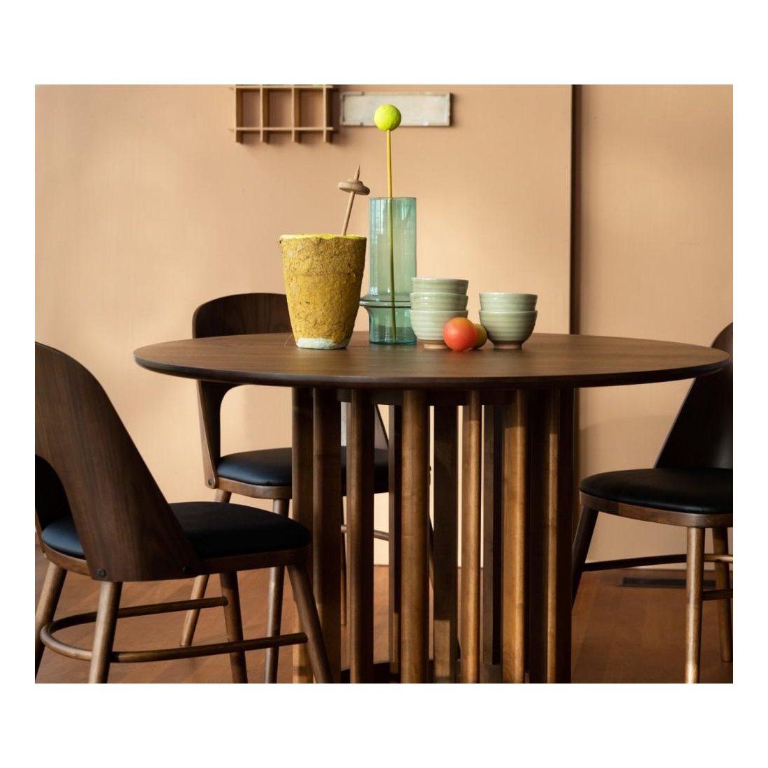 DUTCHBONE TALIKA židle 2