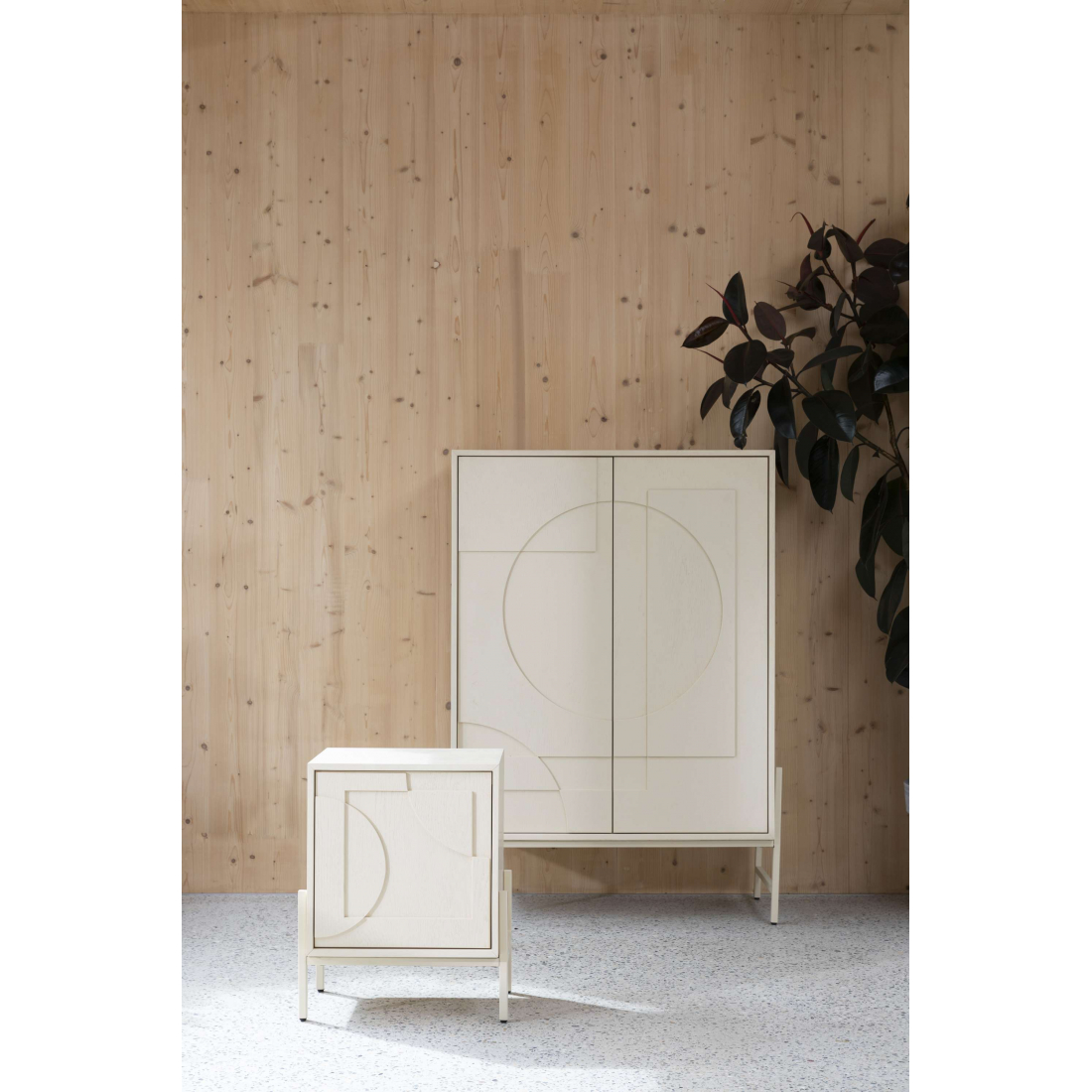 ZUIVER FACES knihovna 2