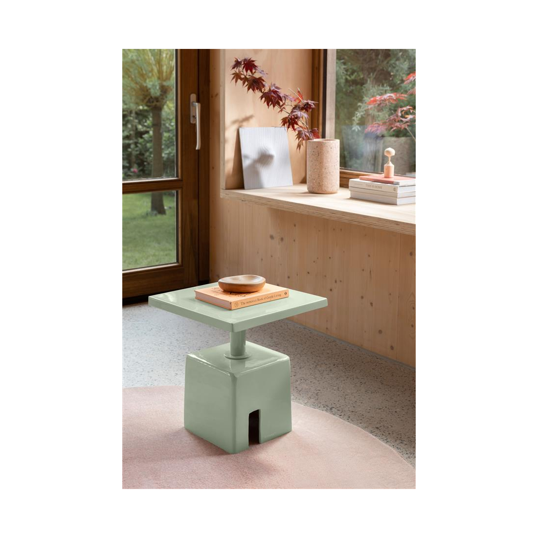 ZUIVER CHUBBY příruční stolek 2